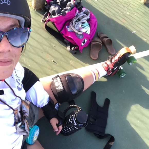 MEET YOUR POSHER, KAHIKI! - Picture 8 of 10